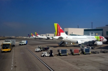 CS-TTU (1668) 2002 Airbus A319-112