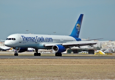 G-FCLF (28835) 1999 Boeing 757-28A