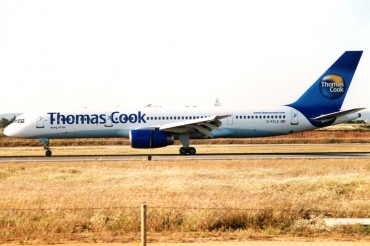 G-FCLG (24367) 1989 Boeing 757-28A