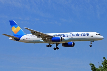 G-FCLJ (26160) 1993 Boeing 757-2Y0