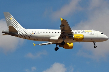 EC-LOC (4855) 2011 Airbus A320-214