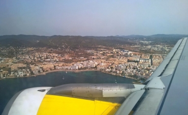 EC-LVC, (cn 1372), Airbus A320-214
