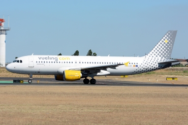 EC-LZZ (2620) 2005 Airbus A320-214