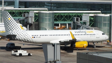 EC-LZE (5885) 2013 Airbus A320-232(WL)