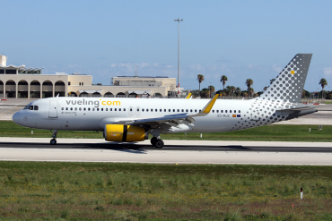 EC-MJC (6841) 2015 Airbus A320-232(WL)