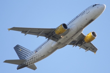 EC-LOB (4849) 2011 Airbus A320-214