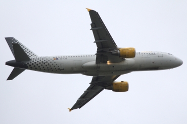 EC-LOB (4849) 2011 Airbus A320-214
