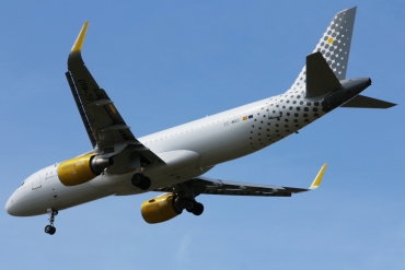 EC-MAO (6081) 2014 Airbus A320-214