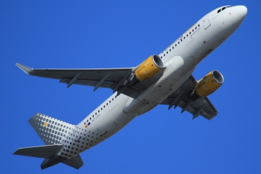 EC-LVU (5616) 2013 Airbus A320-214(WL)