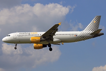 EC-ILQ (1736) 2002 Airbus A320-214