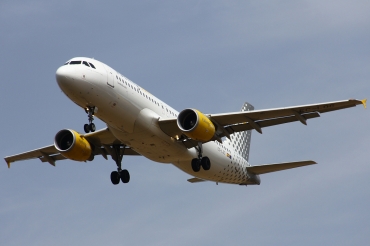 EC-LOC (4855) 2011 Airbus A320-214