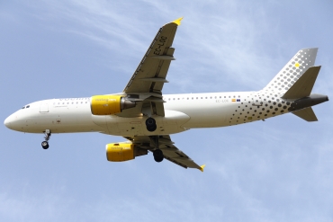 EC-LOC (4855) 2011 Airbus A320-214