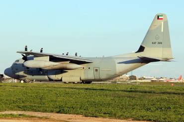 KAF326 (382-5746) Lockheed Martin KC-130J Hercules
