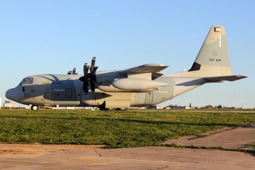 KAF328 (382-5751) Lockheed Martin KC-130J Hercules