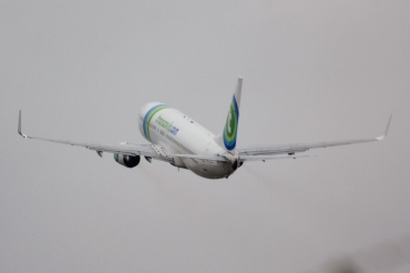 PH-HZV (30650) 2002 Boeing 737-8K2(WL)