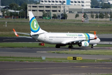 PH-GGW (35831) 2010 Boeing 737-8EH(WL)