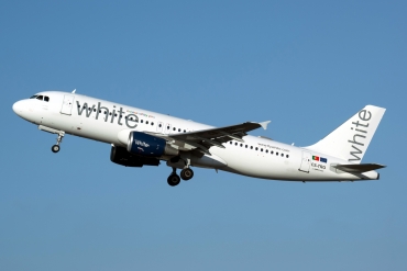 CS-TRO (548) 1995 Airbus A320-214