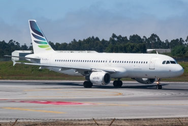 YL-LCA (333) 1992 Airbus A320-211