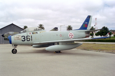 5361 (202-133) 1953 North American F-86F Sabre