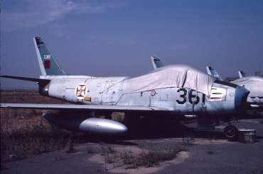 5361 (202-133) 1953 North American F-86F Sabre