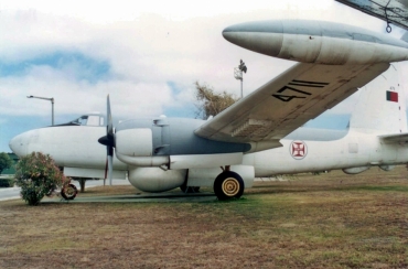 4711 (426-5283) Lockheed P-2E Neptune