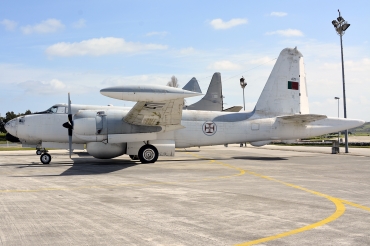 4711 (426-5283) Lockheed P-2E Neptune