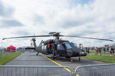 1303 (704069)  Sikorsky S-70i Black Hawk