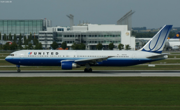N651UA (25389) 1992 Boeing 767-322(ER)