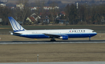 N663UA (27160) 1993 Boeing 767-322(ER)