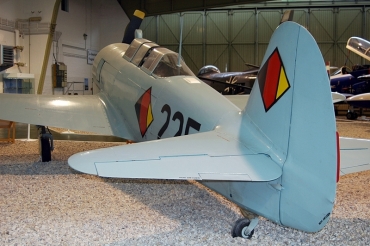 225 (68203) Yakovlev Yak-11