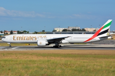 A6-EBC (32790) 2005 Boeing 777-36N(ER)