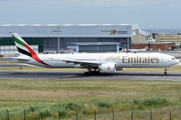 A6-ENY (42122) 2015 Boeing 777-31H(ER)