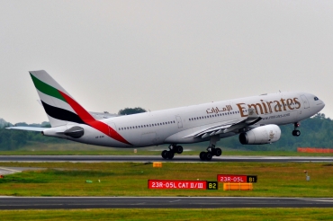 A6-EAO (509) 2002 Airbus A330-243