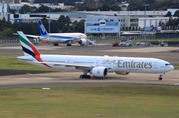 A6-EGF (38987) 2011 Boeing 777-31H(ER)