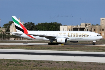 A6-EMJ (27253) 1997 Boeing 777-21H ER