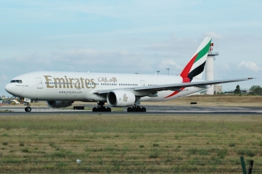 A6-EMK (29324) 1998 Boeing 777-21H(ER)