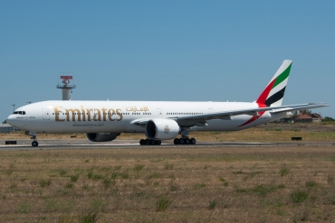 A6-ENK (38991) 2013 Boeing 777-31H(ER)