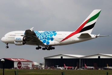 A6-EOS (203) 2015 Airbus A380-861