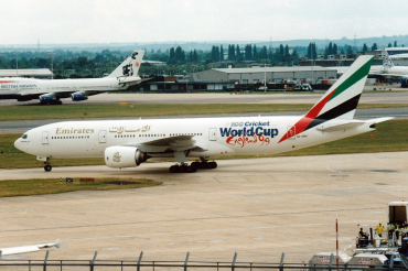 A6-EMH (27251) 1997 Boeing 777-21H(ER)