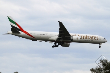 A6-EGL (41072) 2011 Boeing 777-31H(ER)