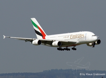 A6-EDH (025) 2009 Airbus A380-861