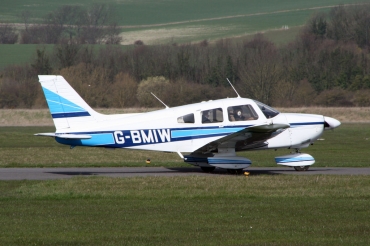 G-BMIW (28-8190093) 1981 Piper PA-28-181 Archer II