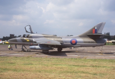 G-BWIE / XL616 1959 Hawker Hunter T7