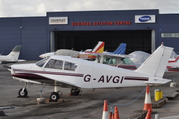 G-AVGI (28-22822) 1967 Piper PA-28-140 Cherokee