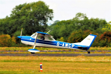 G-AWCP (0354) 1968 Reims-Cessna F150H