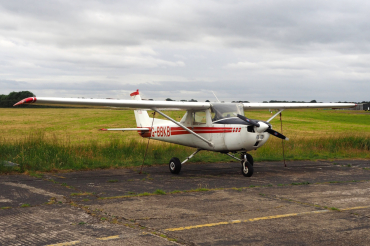 G-BBKB (1030) 1973 Reims-Cessna F150L