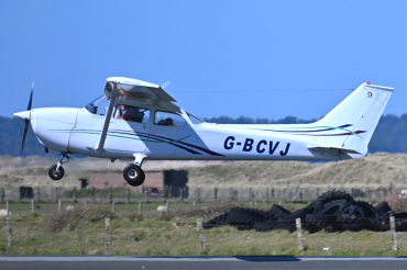 G-BCVJ (1305) 1974 Reims-Cessna F172M Skyhawk