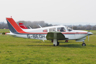 G-BEOH (28R-7703038) 1977 Piper PA-28R-201T