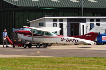 G-BFZD (0010) 1978 Reims-Cessna FR182 Skylane RG