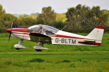 G-BLTM (96) 1976 Robin HR-200-100 Club